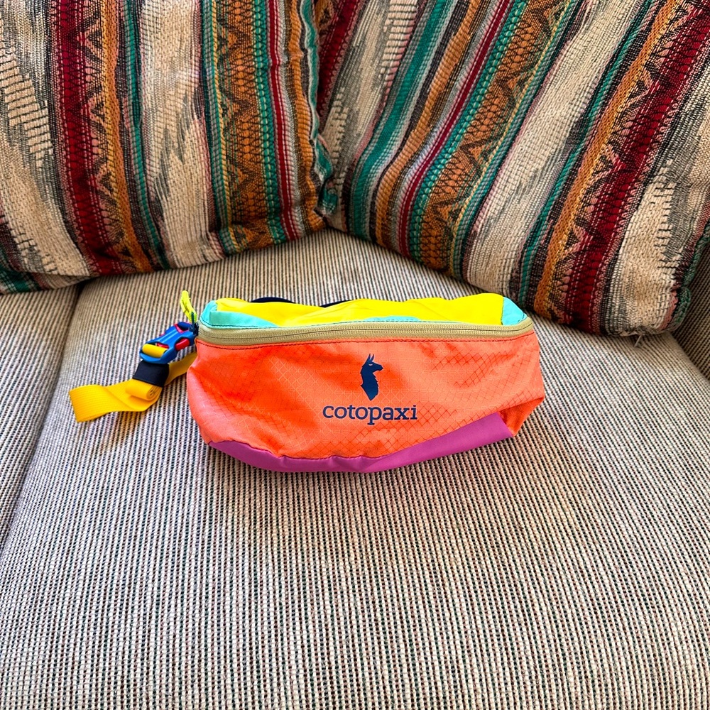 COTOPAXI CROSSBODY/HIP PACK 💛🧡🩵
